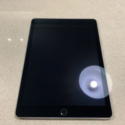 iPad Pro 9.7 Unlocked For Any Carrier 32 GB Excellent Condition
