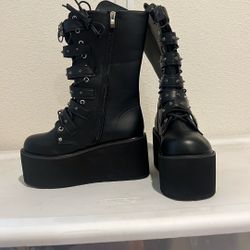 Black Platform Boots 