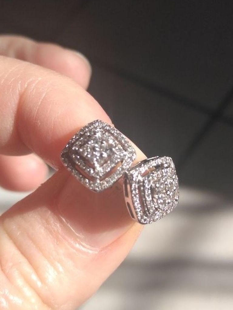 10 K 2 CT Diamond Earrings