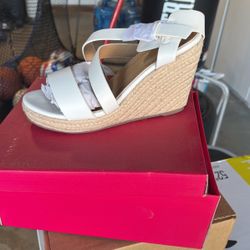 New White Wedge Sandals Sz 8