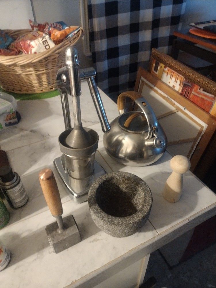 I HAVE SOME NICE THINGS FOR SALE!