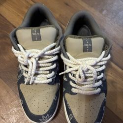 Travis Scott SB