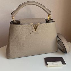 LOUIS VUITTON Capucines BB
