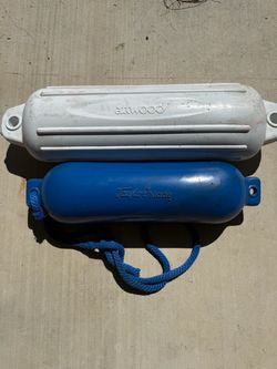 Multi-Use Heavy Duty Marine Floats//Buoys..Attwood & Taylor Made with rope