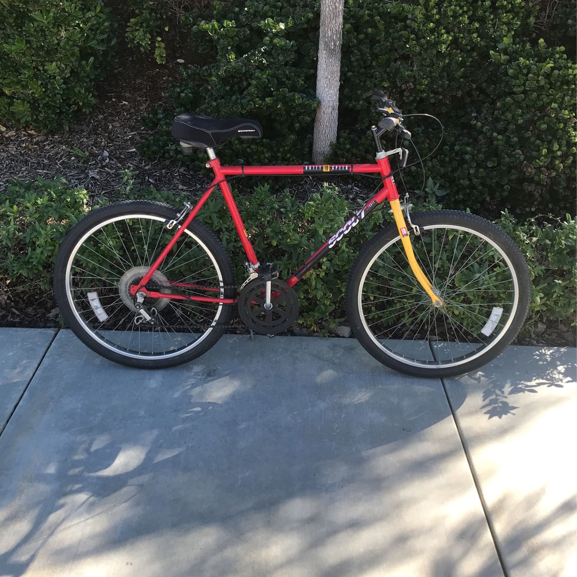 26” Huffy Scout 10 Speed Mens Red Street/Beach cruiser