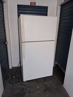 Fridge working delivery available