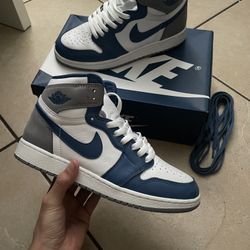 Jordan 1 True Blue