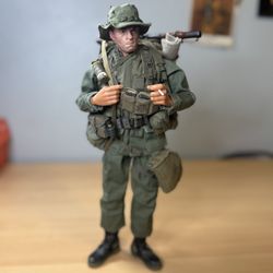 1:6 SCALE VIETNAM WAR USMC FIGURE