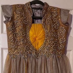 GOLD/BRONZE COCKTAIL DRESS 
w/rhinestones sz Medium $50 GLENN HEIGHTS TX PPU OR SHIPPING AVAILABLE 