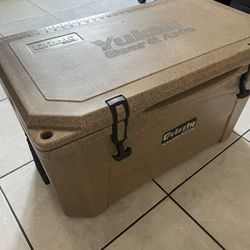 Grizzly Cooler 60