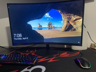 Samsung T55 27 in Curved Moniter