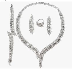 Ethereal Leaf Elegance Set – Wedding Necklace, Earrings, Bracelet & Ring