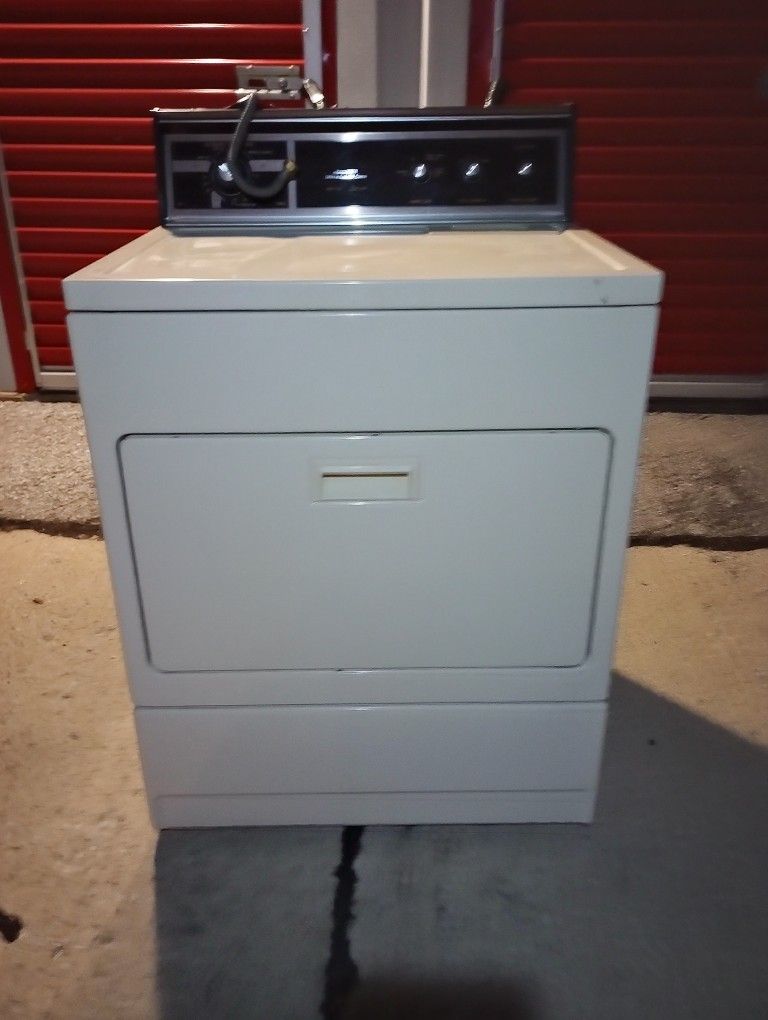 Kenmore Washing Machine And Gas Dryer 