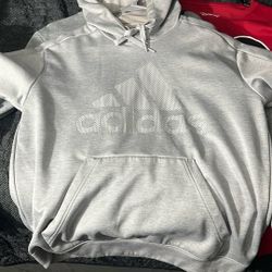 Adidas Hoodie (L)