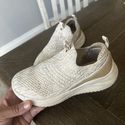 Girls Sketchers Shoes 