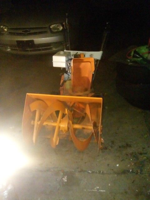 SNOW Blower Works Fine New Egnition Switch. Needs The Pull Cord But Starts Right Up When Plugged In