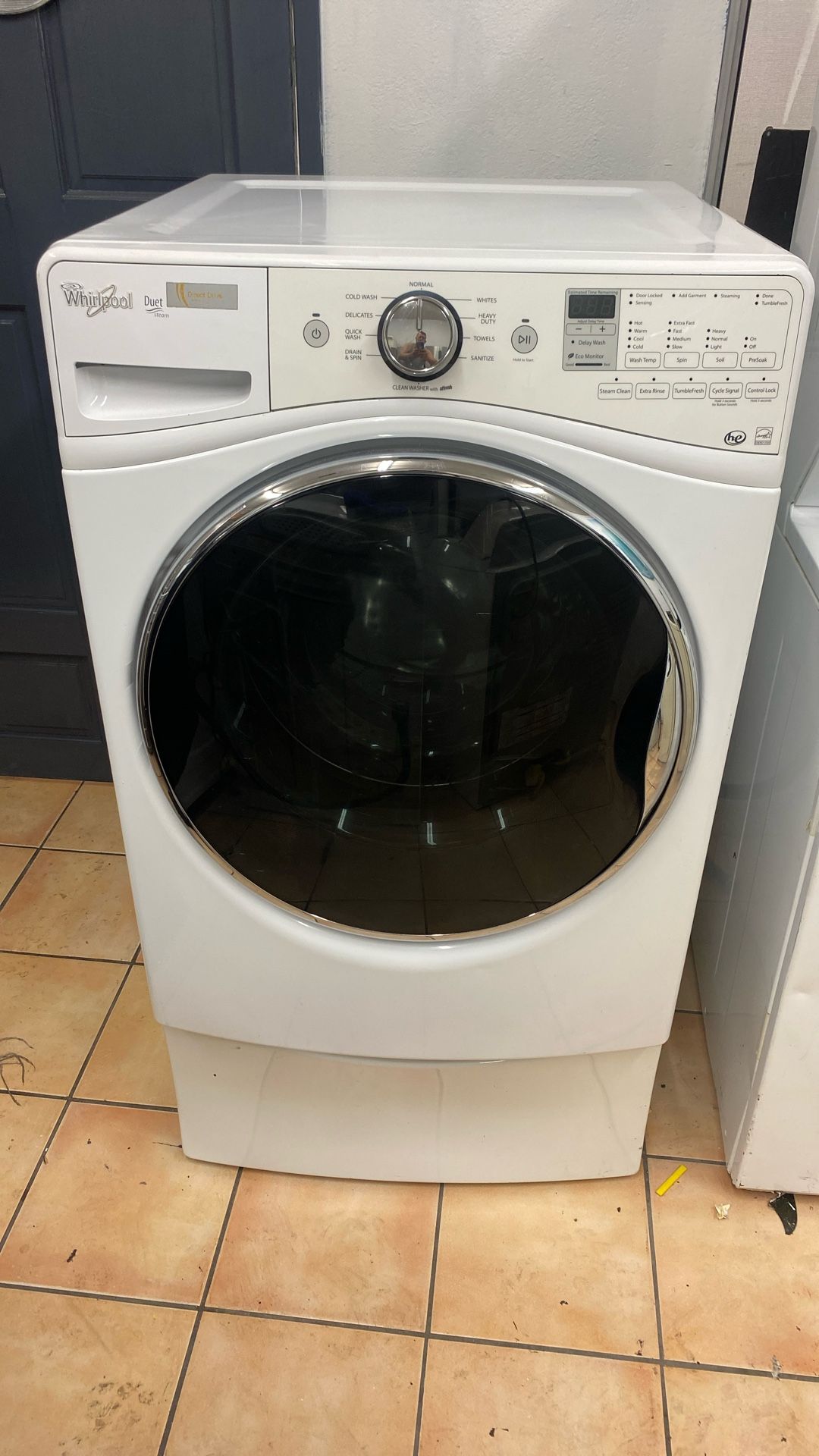WHIRLPOOL WASHER MACHINE
