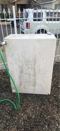 100 gallon water tank