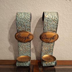 WALL CANDLE HOLDERS SET(SERIOUS BUYERS ONLY PLEASE 🙏🏻)READ FULL DESCRIPTION BEFORE ASKING PLEASE 🙏🏻 IF IT'S POSTED IT'S AVAILABLE 👀