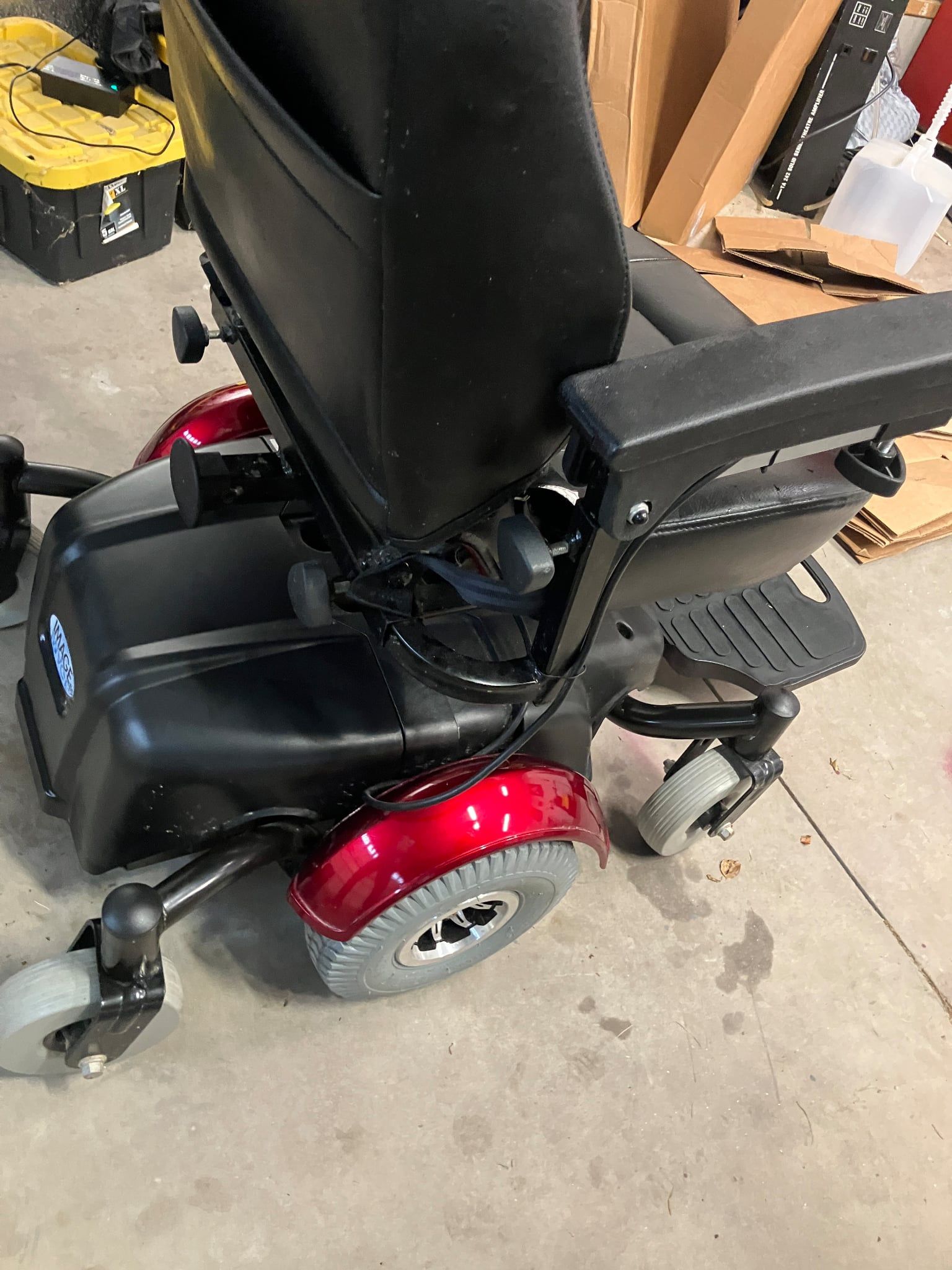 Wheelchair, 18 Inch Drive Medical Image Ec Mid Wheel Drive Power New Batteries