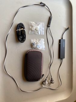 Bose Quietcomfort 20i Noise Canceling Headphones