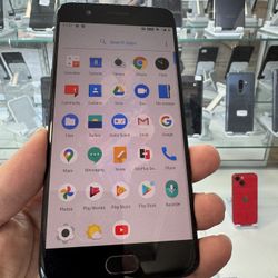 Unlocked Oneplus 5 - 128GB- With Two SIM Slots