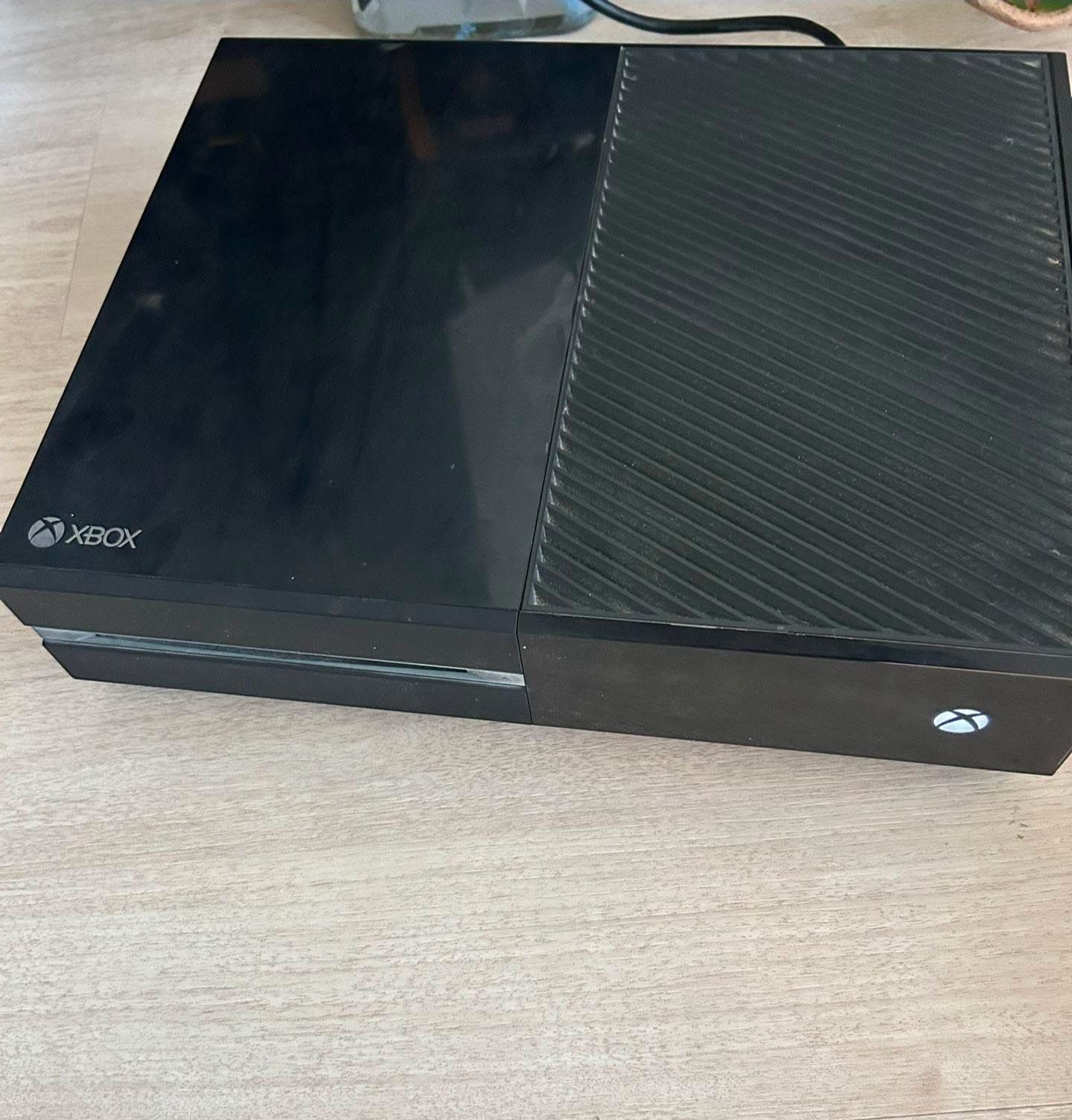 xbox one all cables and games