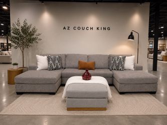 Like new Gray Sectional Couch W/Ottoman-FREE DELIVERY 🚚