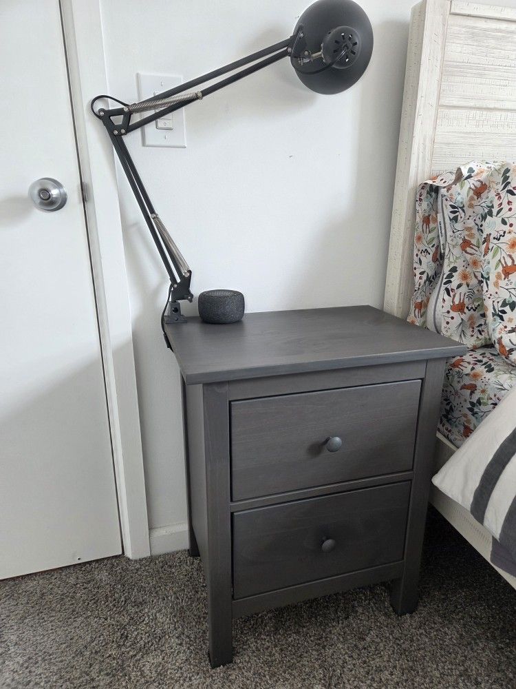 Ikea Hemnes Nightstands, Set of 2, Gray
Like new.