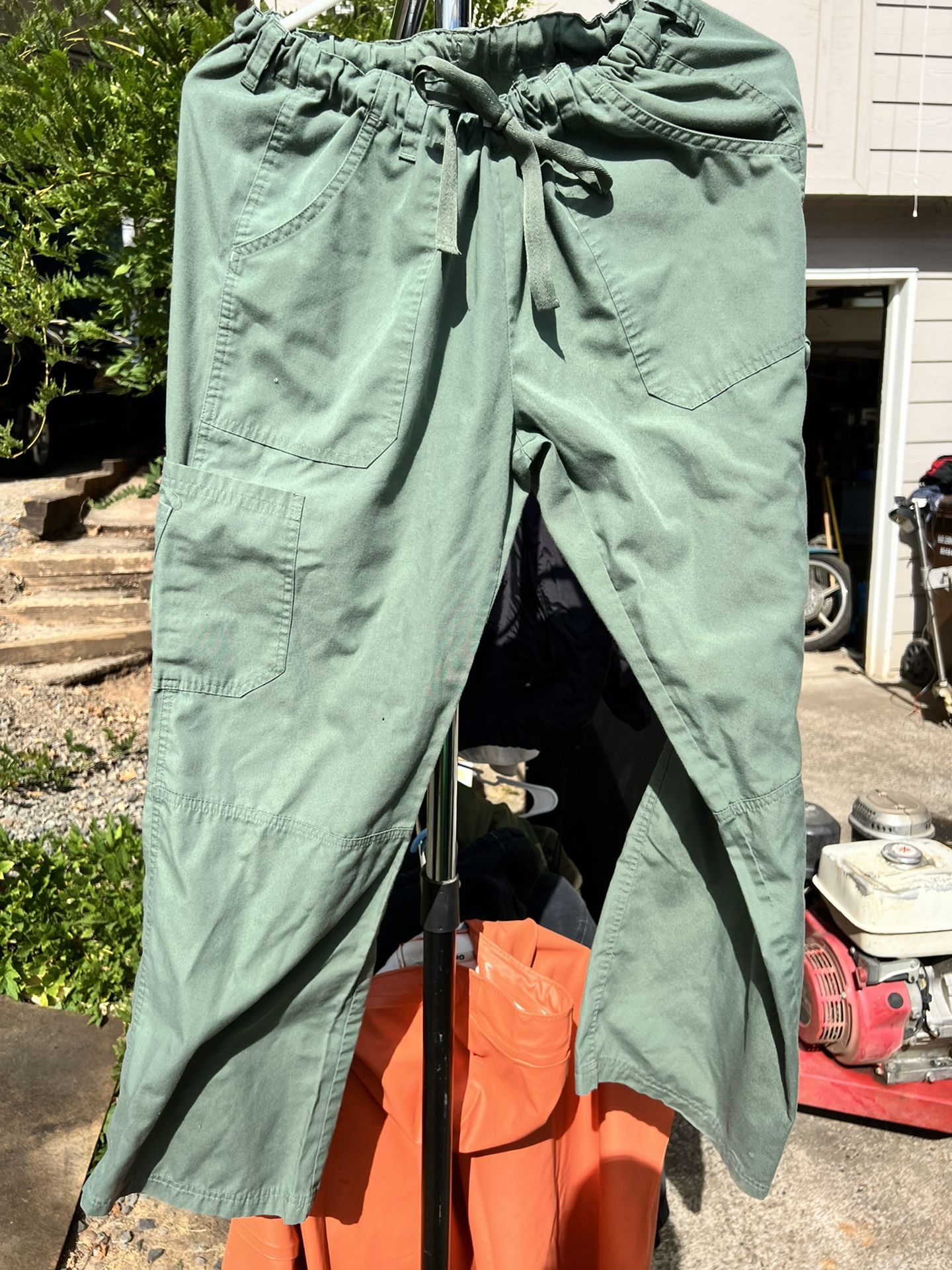Womens Medium Scrub Pants