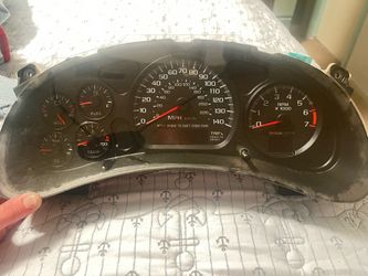 2002 - 2005 Chevrolet Monte Carlo Instrument Cluster with Tachometer (OEM)
