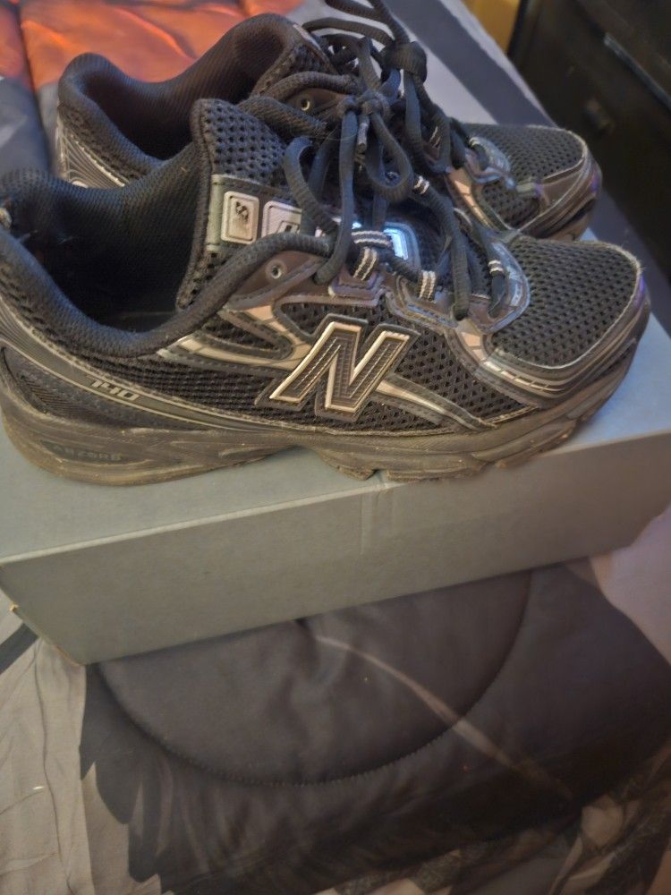 BIG KIDS NEW Balance