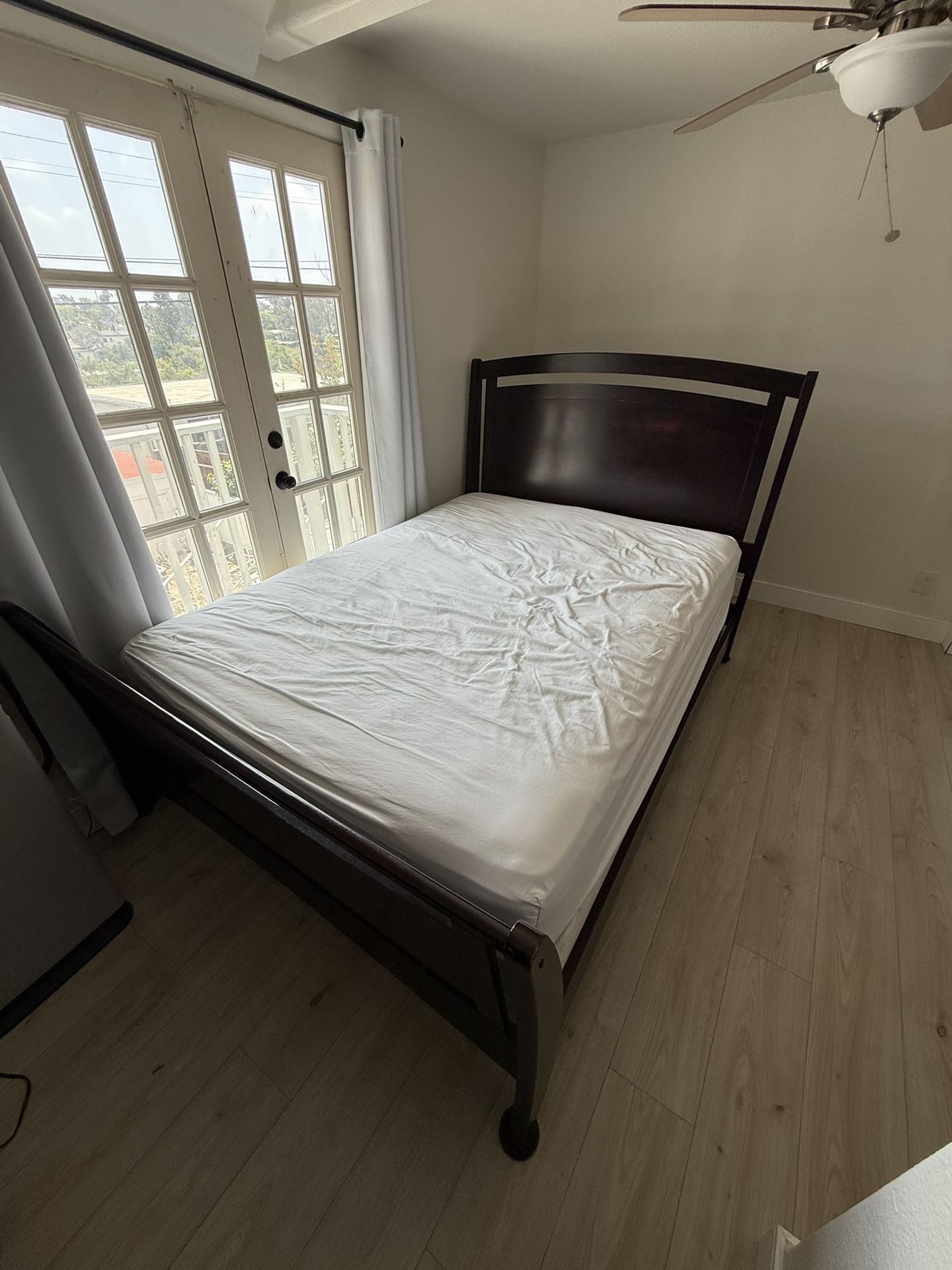 Queen Size Wooden Bed Frame