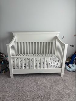 Pottery Barn crib with toddler extender