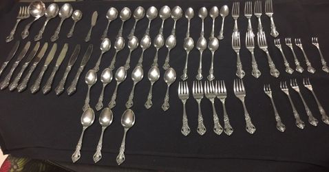 Oneida Northland Baton Rouge Stainless Steel Flatware Set