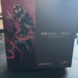 Revoltech Gwenom
