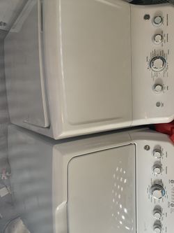 GE Washer and Dryer Set