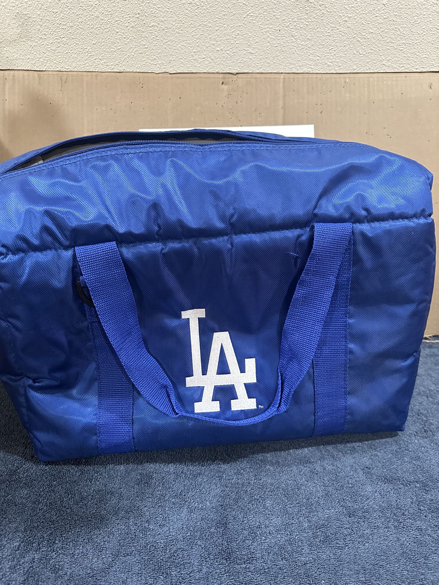 LA Insulated Cooler Bag Holds 24 Cans