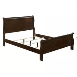 QUEEN WOOD BED and DRESSER with Mirror