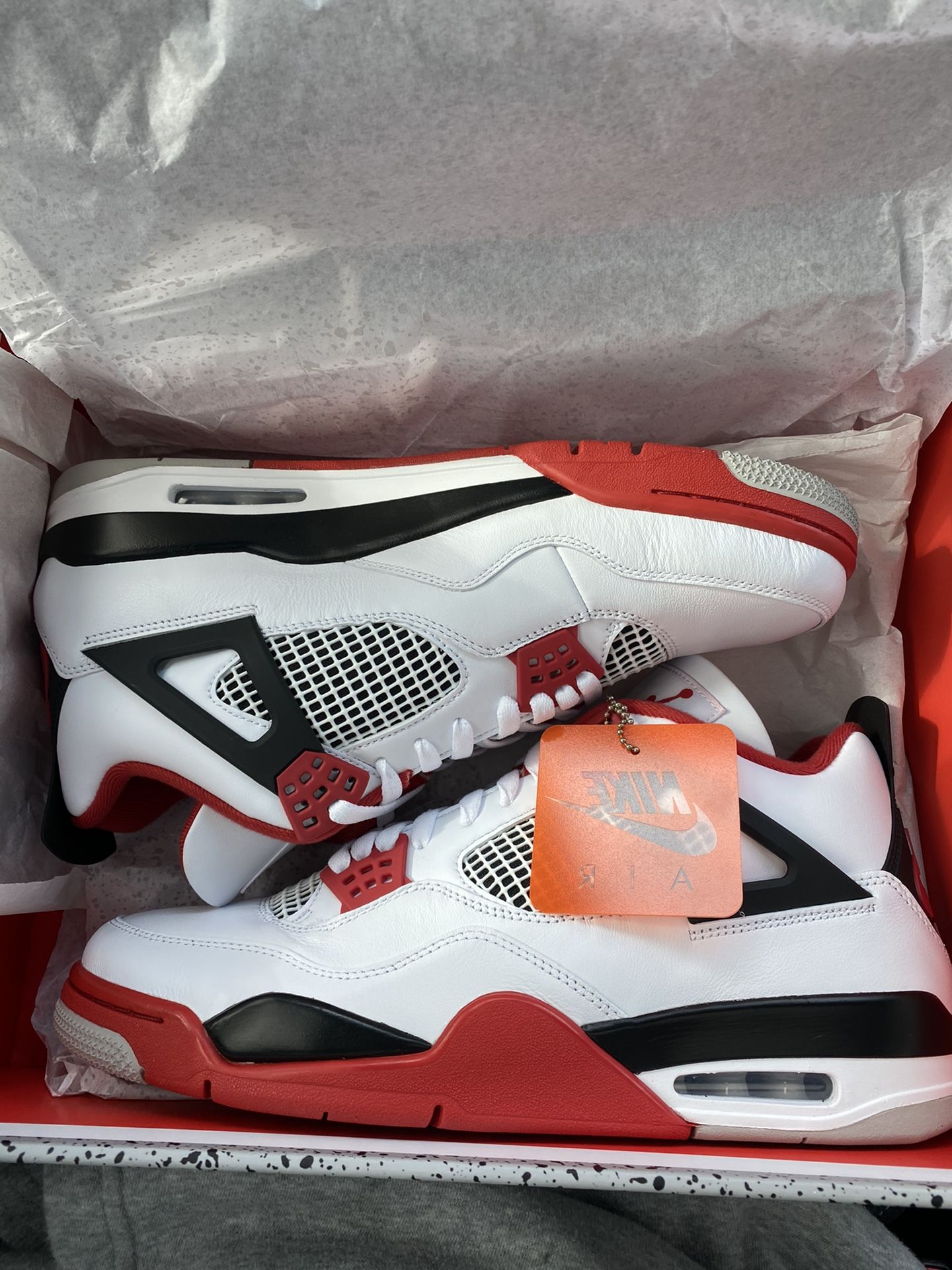Ds fire red 4’s 2020