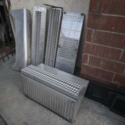 Peterbilt Side Steps