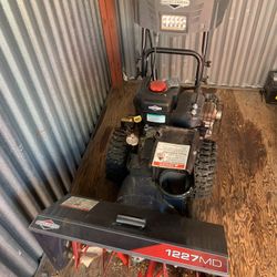 Briggs Snow Blower 