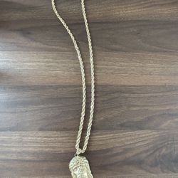 10k Gold Rope Chain And Pendant 