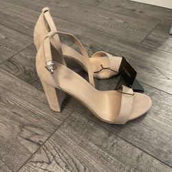 FOREVER 21 NUDE STRAP HEELS!!!!!