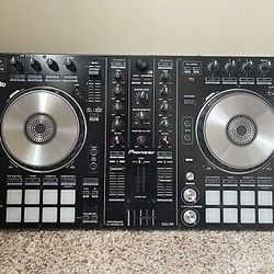 Pioneer DDJ-SR Dj controller