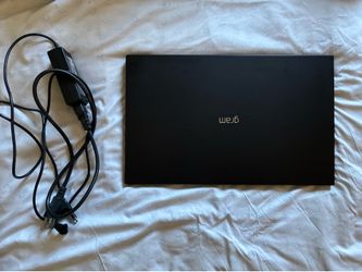 2025 LG Gram 15" Touchscreen - Intel Core Ultra 7 / 16GB RAM / 256GB SSD
