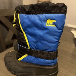 Like New Sorel Snow Boots For Boys 