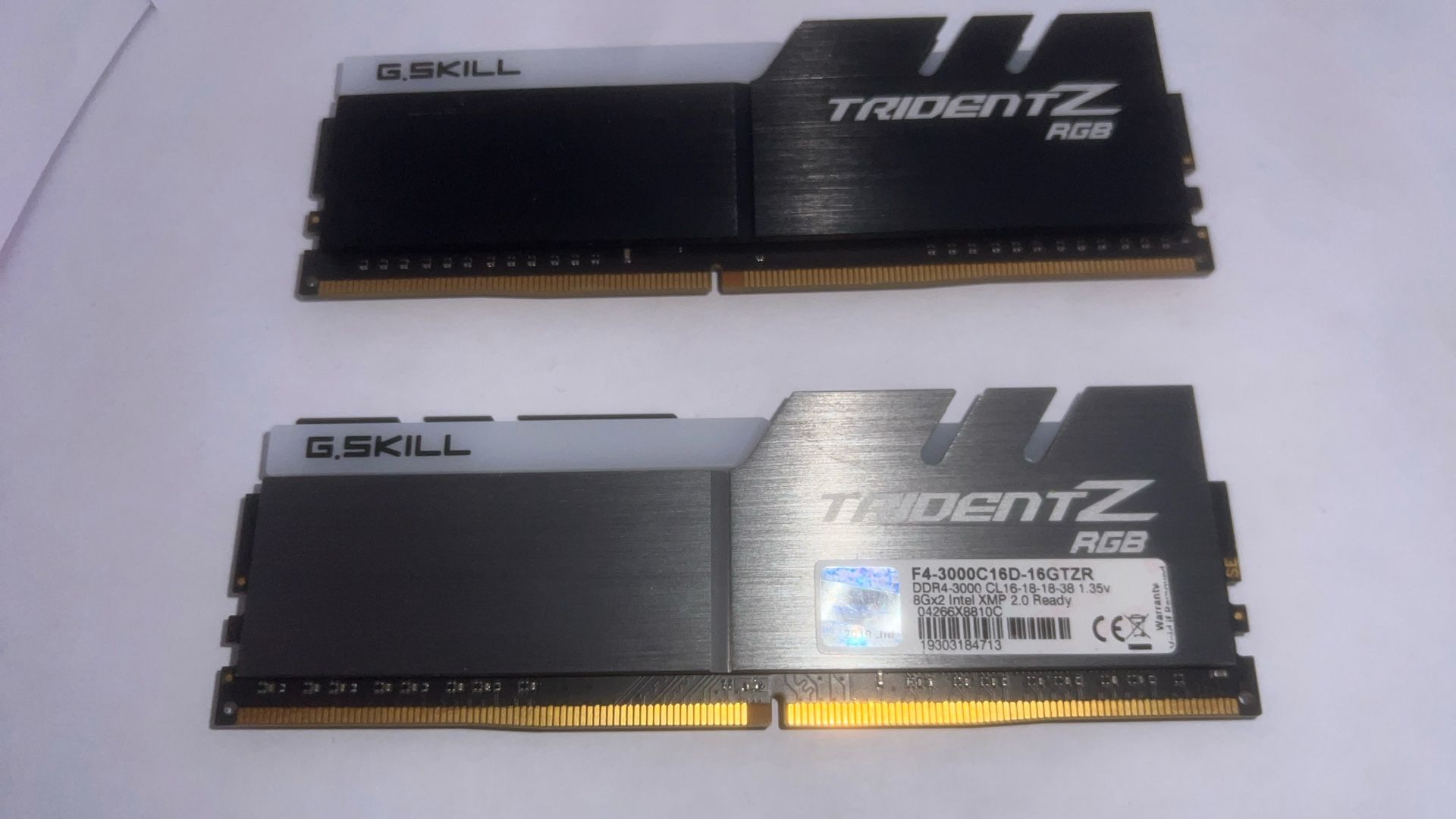 G.SKILL Trident Z RGB Series (XMP) DDR4 RAM 16GB (2x8GB) 3200MT/s CL16-18-18-38 1.35V Intel AMD Desktop Computer Memory UDIMM (F4-3200C16D-16GTZR)