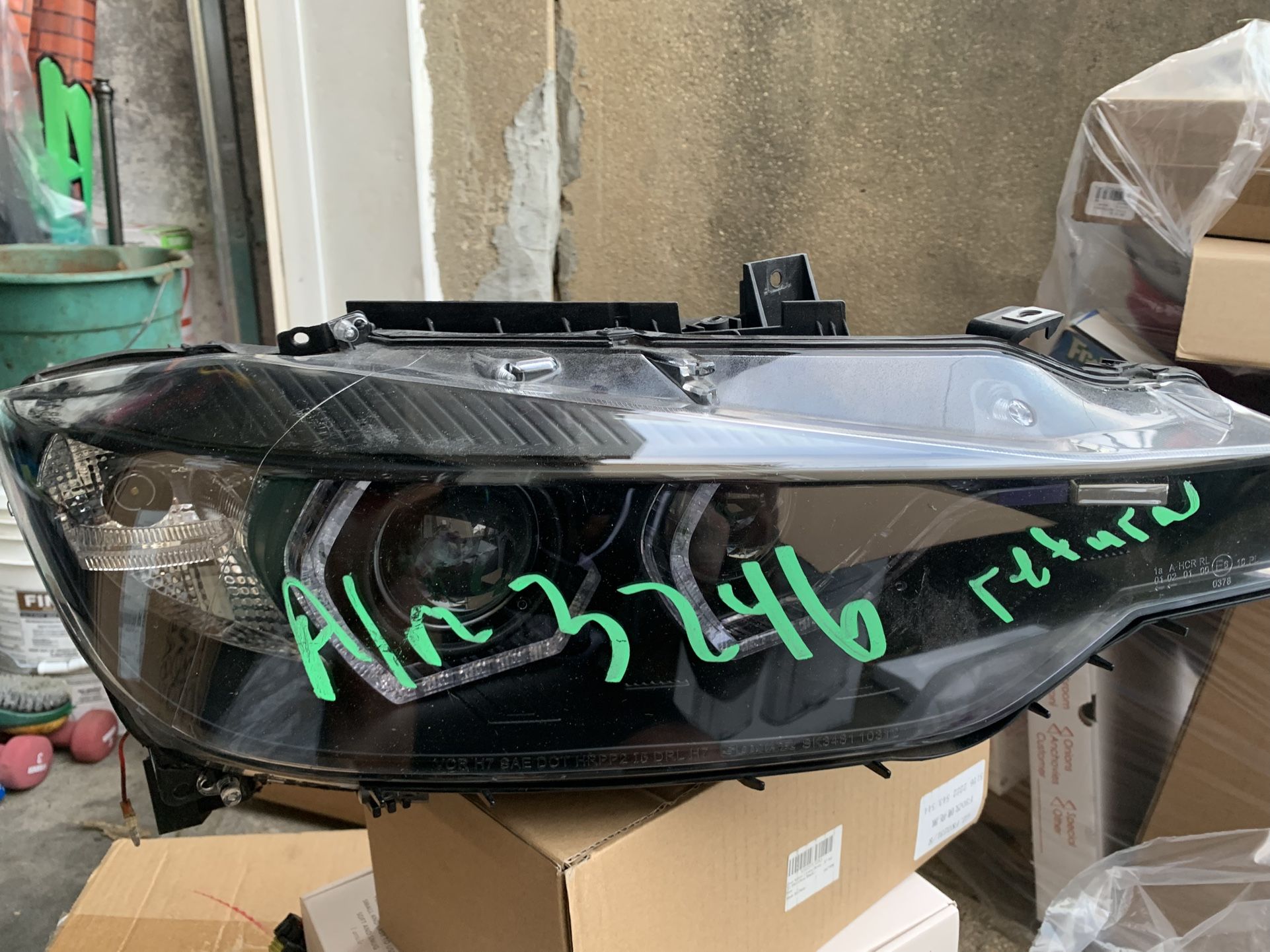 Front Right Headlight BMW 328i 2013