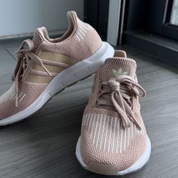 ADIDAS WOMENS 36
